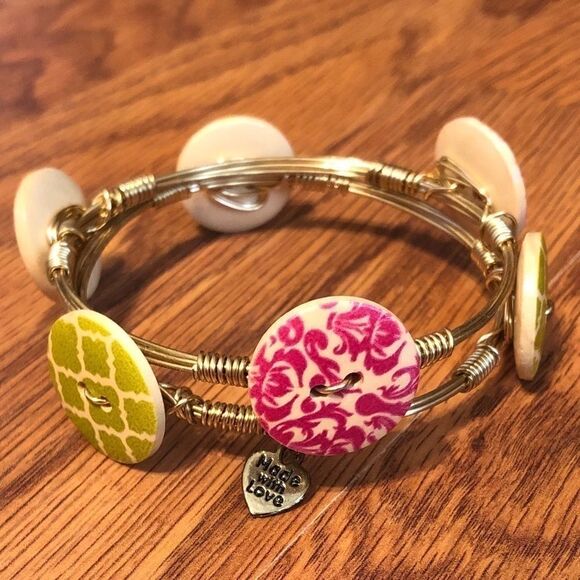 Bangle Bracelets w/ Damask & Lattice Wood Buttons - Picture 1 of 3